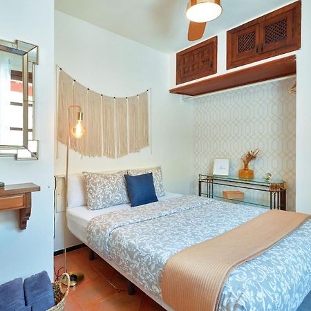 Anali - Hostatel Apartment Granada Bagian luar foto