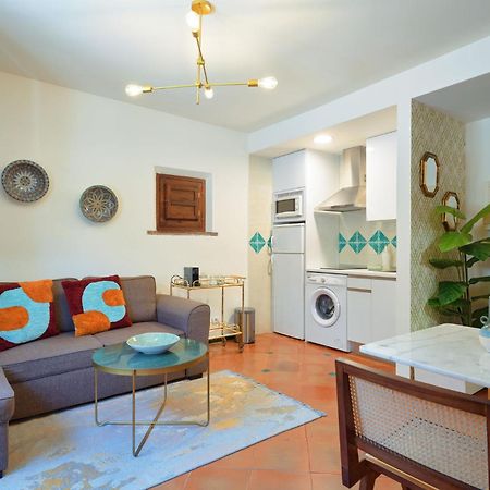 Anali - Hostatel Apartment Granada Bagian luar foto